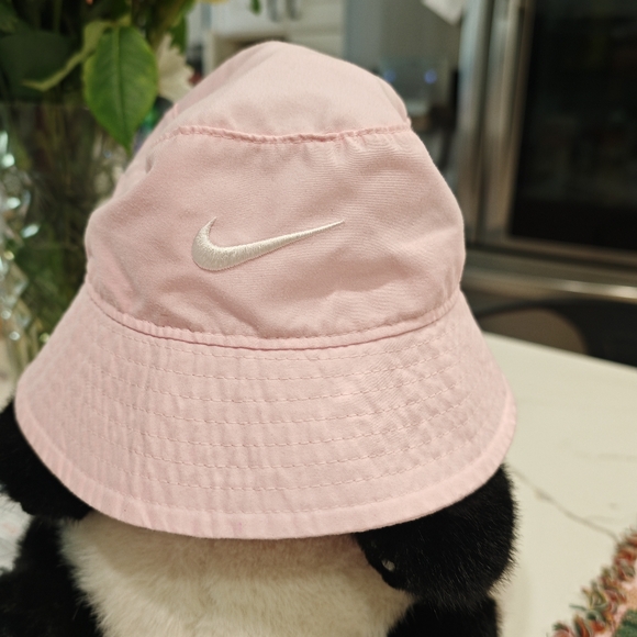 4/25 Nike UPF 40+Toddler Bucket Hat - Picture 10 of 10
